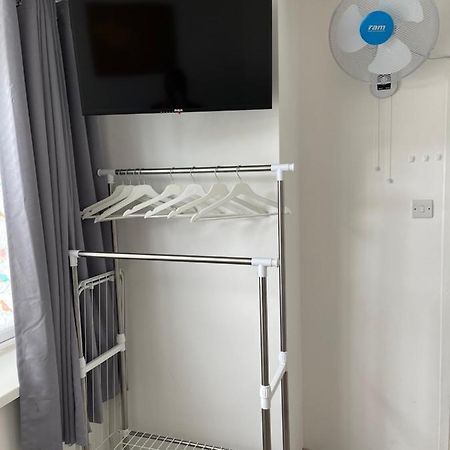 Апартаменты Studio Flat Fully Equipped Кройдон Экстерьер фото